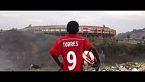 Los niños que juegan al fútbol en un vertedero de África sueñan con jugar en Europa